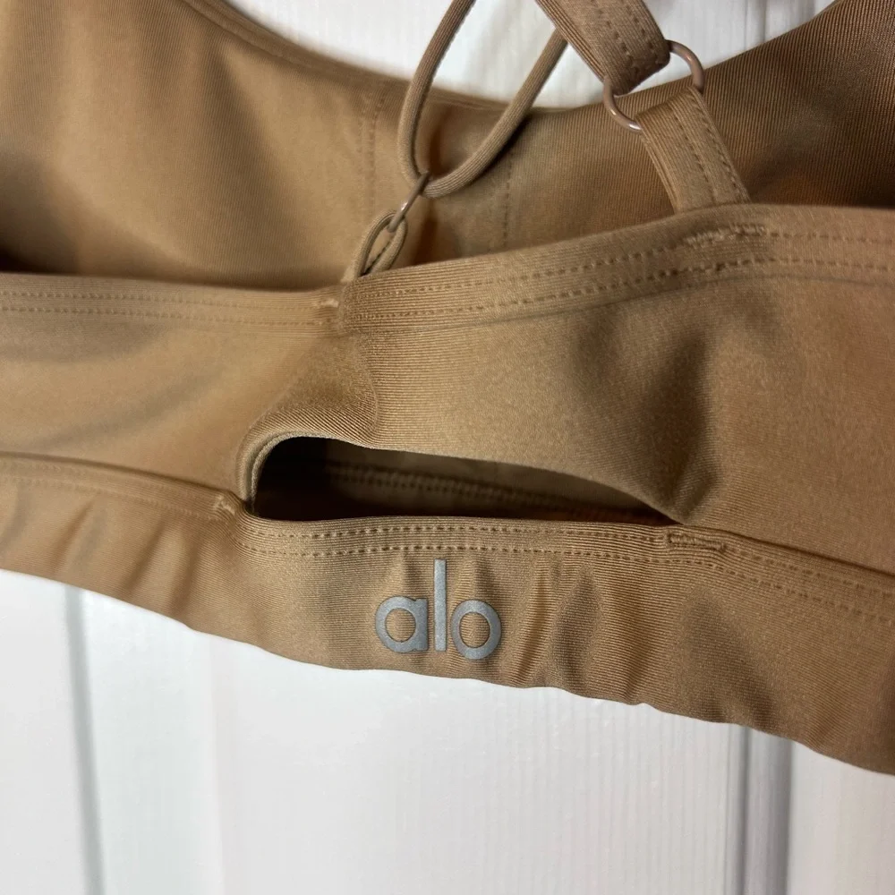 ALO Yoga Airlift Intrigue Bra (S) & 7/8 High-Waist Airlift Legging (XS) Set